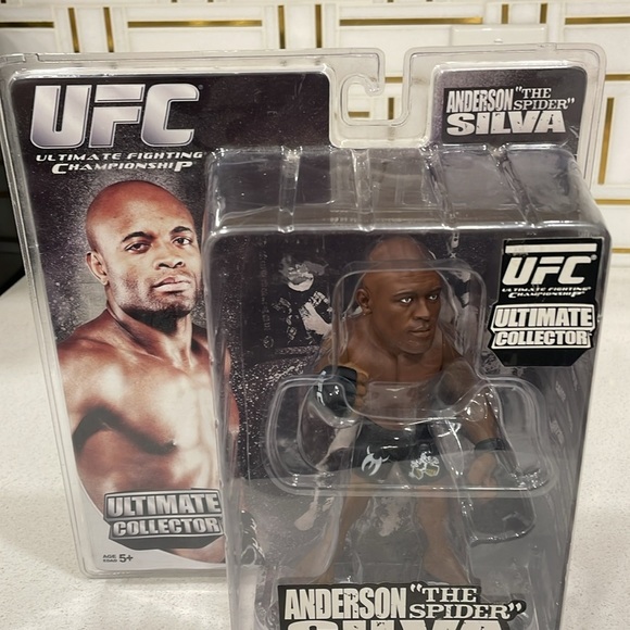 NIP 2010 Round 5 UFC Anderson “The Spider” Silva Ultimate Collector Figure - Picture 2 of 12